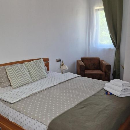 Hotel Huesca House Turda Esterno foto
